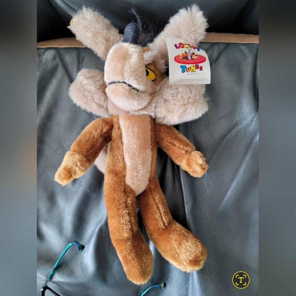 Wiley coyote Plush, Vintage NOS